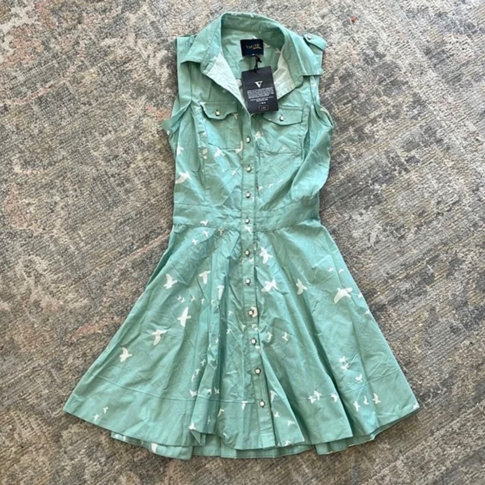 Vaute Couture Mint Green Flying Birds Shirtdress